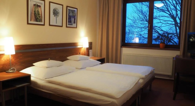 Hotel Cvilín, Book Hotel Hoteller i Moravia-Silesia med parkering, Parkering