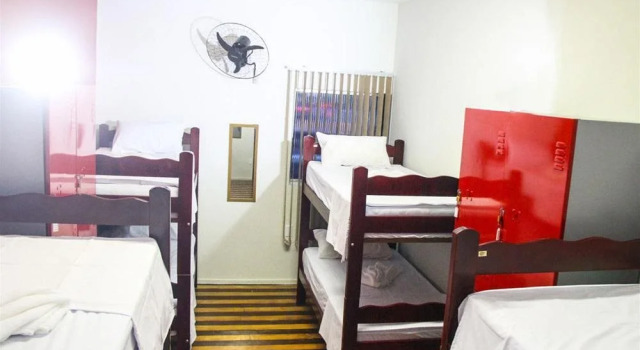 Boozers Pub & Hostel, Забронировать Хостел Хостелы Форталезы, рядом с Ремесленный рынок Бейра-Мар, Хостел