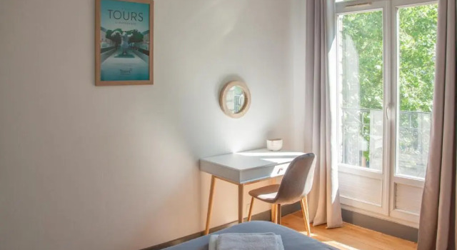 Bel appartement Tours Centre 2 chambres, 6 pers "Pied-à-Tours", Rezerwuj Apartament Tours 