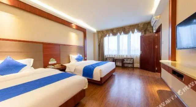 Yuexiang Hotel (Maoming South High-speed Railway Station)