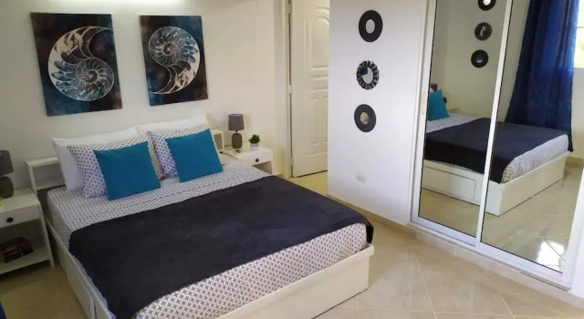 Номер Luxury c 1 комнатой с балконом Garden Condos