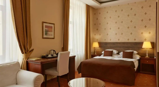 Deluxe Doppel Zimmer FLEUR DE LIS HOTEL