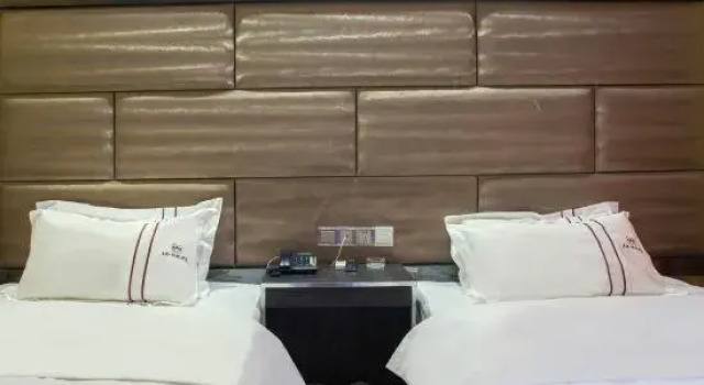 Domi Hotel, Забронировать Отель Лицзян Юньнань, рядом с Улица Сквер-стрит Древнего города Даянь