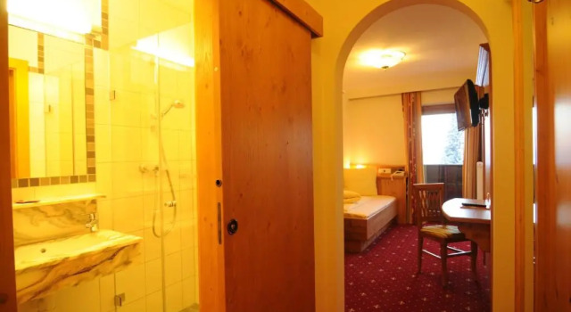 Одноместный номер Standard с балконом Sporthotel Tirolerhof