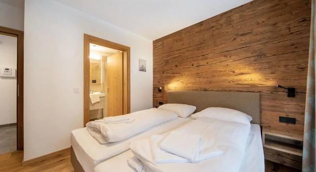 Luxury Chalet with 2 Bathrooms near Small Slope