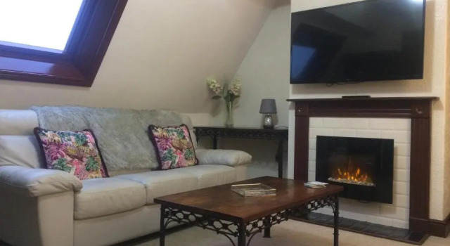 Stylish Apartment in Stone-Built Former Rectory