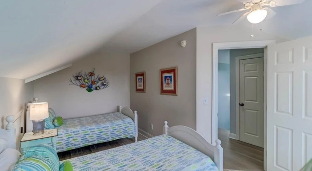Коттедж 2307 Palm Boulevard