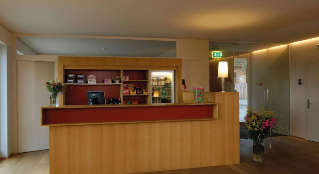 Youth Hostel Valbella-Lenzerheide, Book Hostel / Vandrerhjem Vaz-Obervaz Grisons