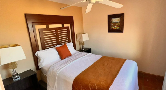 Номер Standard с красивым видом из окна Los Vientos Hotel