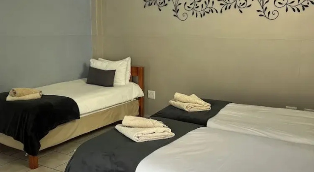 Трёхместный семейный номер Standard Hotel Pension Casa Africana