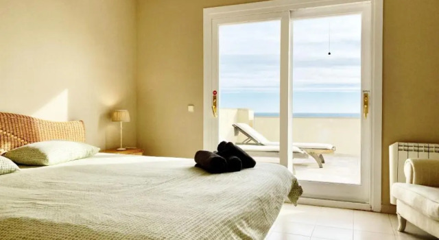Villa Catalina Stunning 4bedroom villa with air conditioning sea views & private swimming pool ideal for families, Забронировать Вилла Отели Ла-Амеллья-де-Мар с бассейном, рядом с Cala Santes Creus, Бассейн