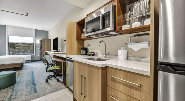 Четырёхместный люкс Home2 Suites by Hilton Raleigh West Lenovo Center