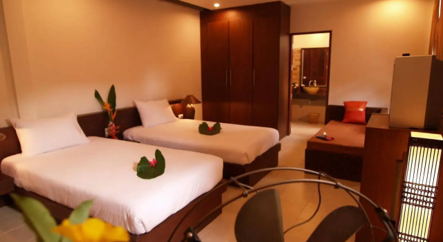 Baan Fadow Family Resort, Varaa Lomakeskus Hotellit North-Eastern Thailand pysäköinnillä, Pysäköinti