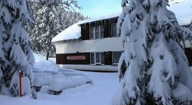 Chata Zahradky, Rezervovat Hotel Hotely v Žilinský kraj s parkováním, Parkování