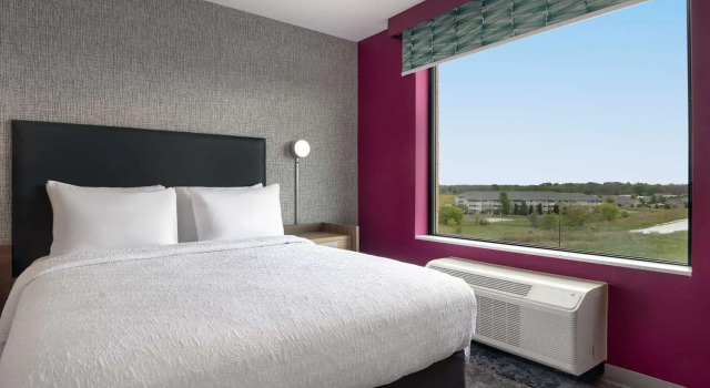 Двухместный люкс Home2 Suites By Hilton Sheboygan