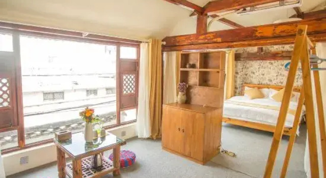 Люкс Comfort Dali Small House Meets Big House Inn (Dali Ancient Town Branch)