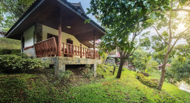 Бунгало Superior Khao Kho Valley Hotel