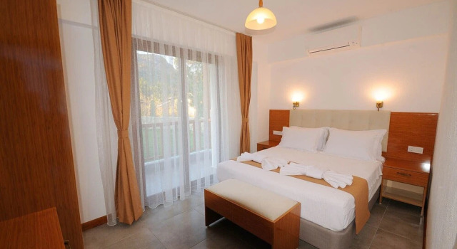 Люкс Comfort с балконом Karaincir Suit Otel