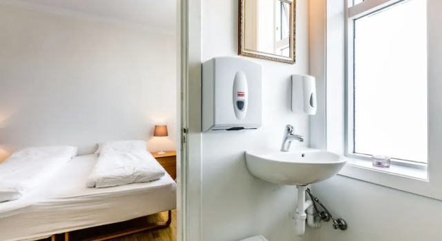 Двухместный номер Standard с видом на реку Riverside Hostel