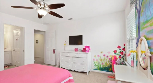 Amazing House! - West Haven - 1339YC