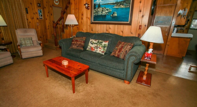 Kiwi Cabin -free Ski/snowboard Rental! - 3br/1ba/fireplace/barbeque/dvdplayer 3 Bedroom Home, Забронировать Отель Биг-Бэар-Сити San Bernardino Mountains