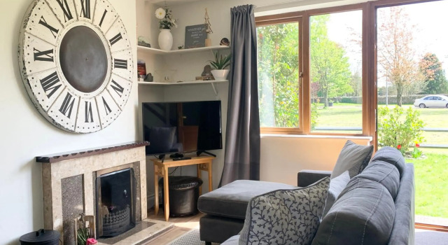 Charming, Modern Masonette in Heart of Fermoy River Town, Book Hotel Fermoy County Cork