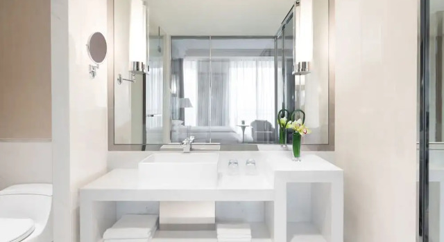 Четырёхместный номер Standard с видом на город Courtyard by Marriott Shanghai Changfeng Park