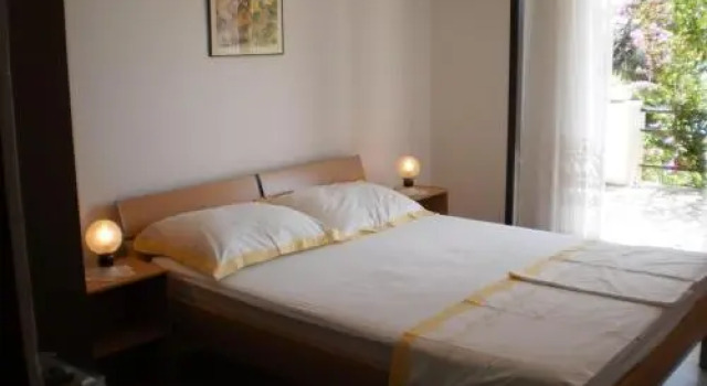 Apartment Ruža 3492, Prenota Appartamento Zavala 