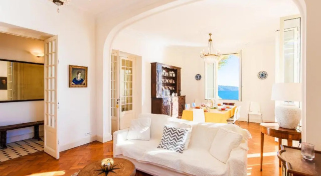 Villa la Pescade by Riviera Holiday Homes VI4257, Забронировать Вилла Ницца Приморские Альпы, рядом с Гора Борон