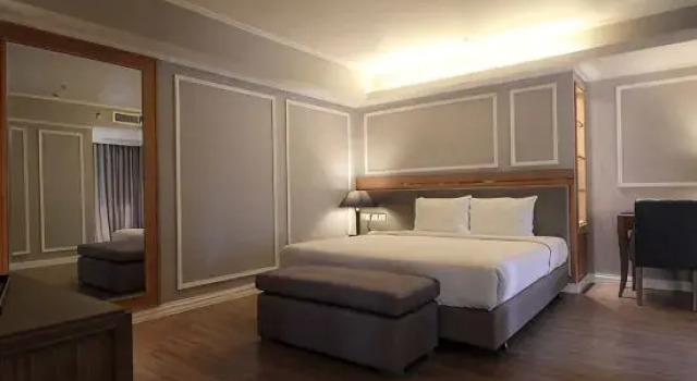 Люкс с 2 комнатами Hope Land Hotel Sukhumvit 24