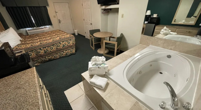 Двухместный люкс Deluxe Empire Inn & Suites Absecon/Atlantic City