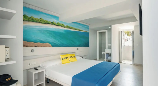 Номер Premium Пентхаус с балконом и с видом на море Ryans La Marina