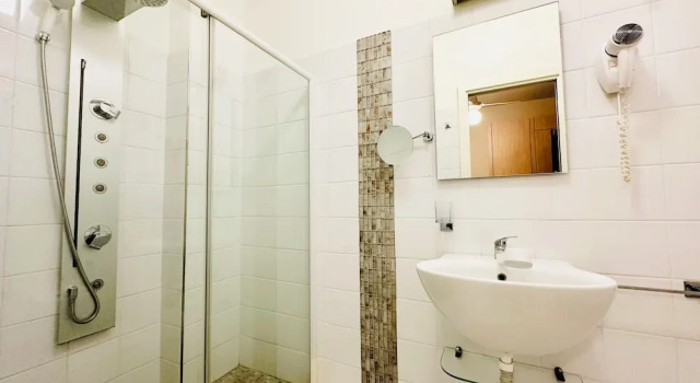 Четырёхместный номер Economy Hotel Miramare
