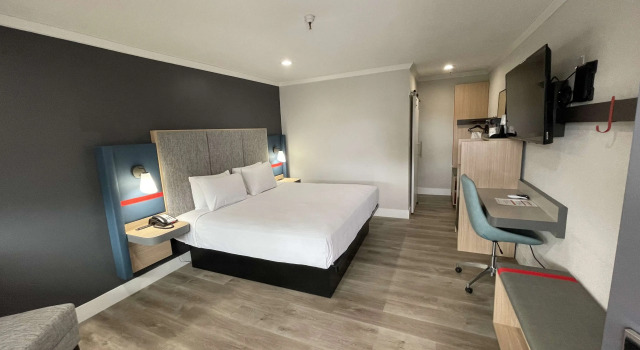 Люкс The Midtowner Hotel, SureStay Collection by Best Western
