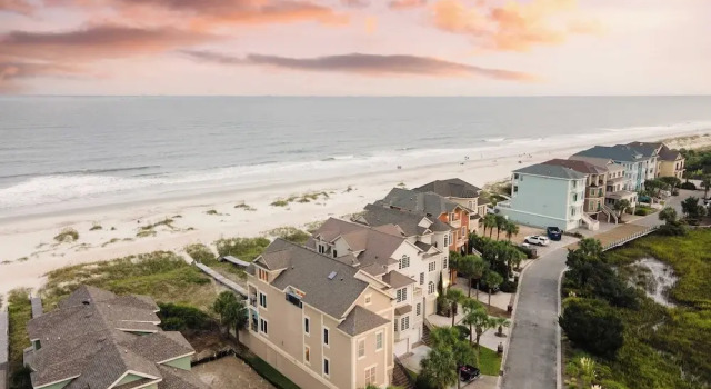 Коттедж Oceanfront, Pool+hot Tub, Game Room, Views Steps to Beach Lido by Avantstay