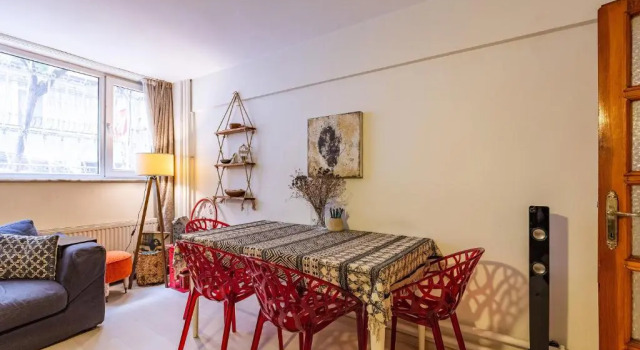 Cozy and Eclectic Apartment near Trendy Attractions of Tesvikiye