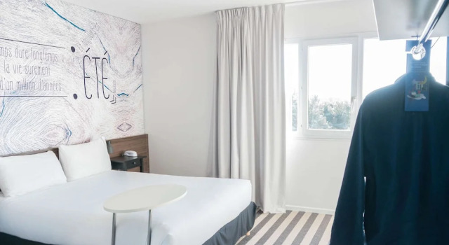 Четырёхместный люкс Standard ibis Styles Perpignan Canet En Roussillon