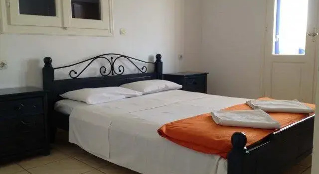 Fanari Beach, Book Hotel Antiparos South Aegean