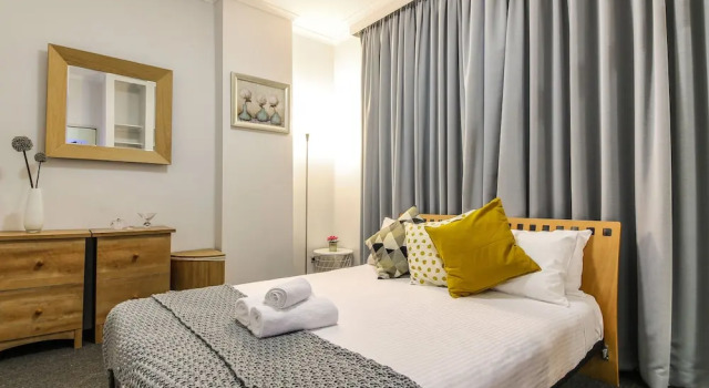 Pyrmont Resort 2, Забронировать Курортный отель Отели Сиднея с парковкой, рядом с Концертно-спортивный комплекс «Стар», Парковка