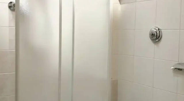 Двухместный номер Standard с видом на озеро The Queen Tower