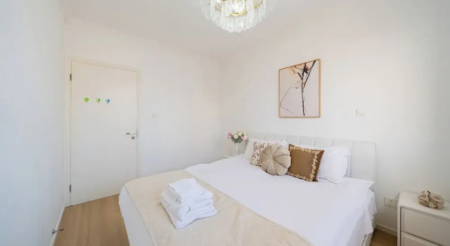 Апартаменты Comfort CityHome-3BRs 3Beds Nanjing Road