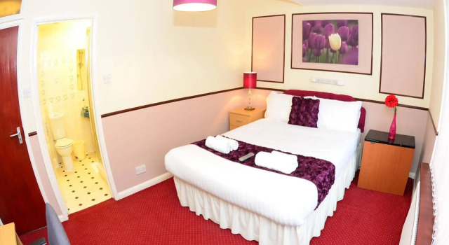 Heathrow Palace, Varaa Hotelli 3 tähden hotellit kohteessa Merseyside, 3*