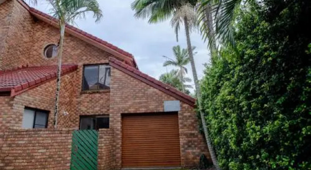 Byron Bay Accom Unit 4 63 Shirley Street, Byron Bay- Mango Tree