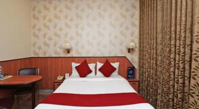 OYO Premium 059 Bishtupur, Book Hotel Bistupur 