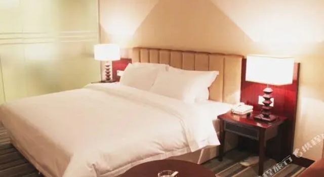 Huasheng Business Hotel, Rezervasyon Otel Guangdong otoparklı oteller, Otopark