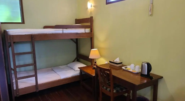 Family room with balcony Sepilok B&B