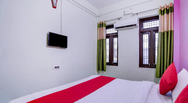 OYO 76338 Hotel Sky