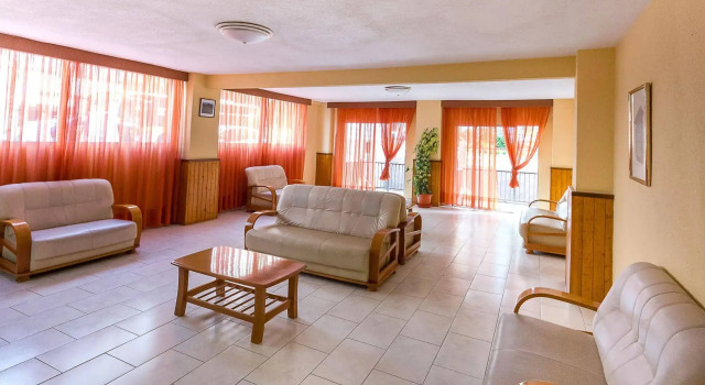 Seguro De Sol Studios
