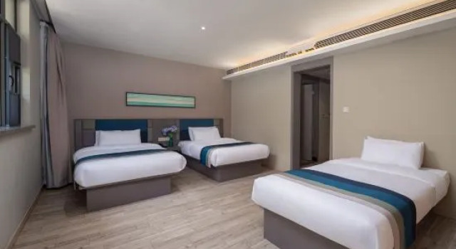 Люкс Homeinn Selected Hotel (Kunming Changshui Airport Hangcheng)