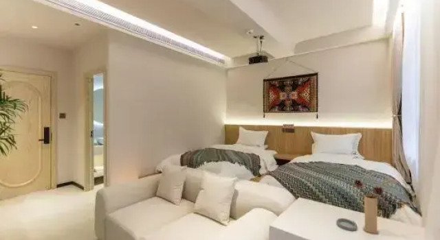 Капсула City and Night Homestay